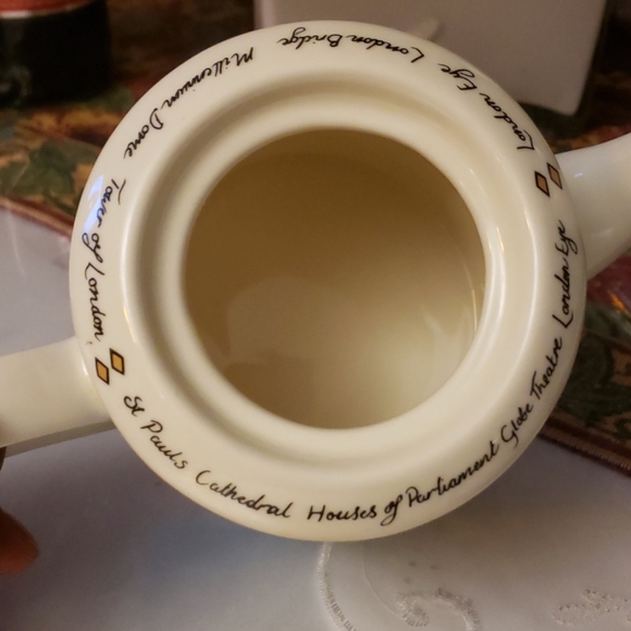 Arthur Wood Teapot and cover 1884 - Picture 4 of 8